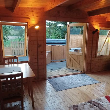 Готель Norwell View Farm Glamping With Hot Tubs Бат Екстер'єр фото