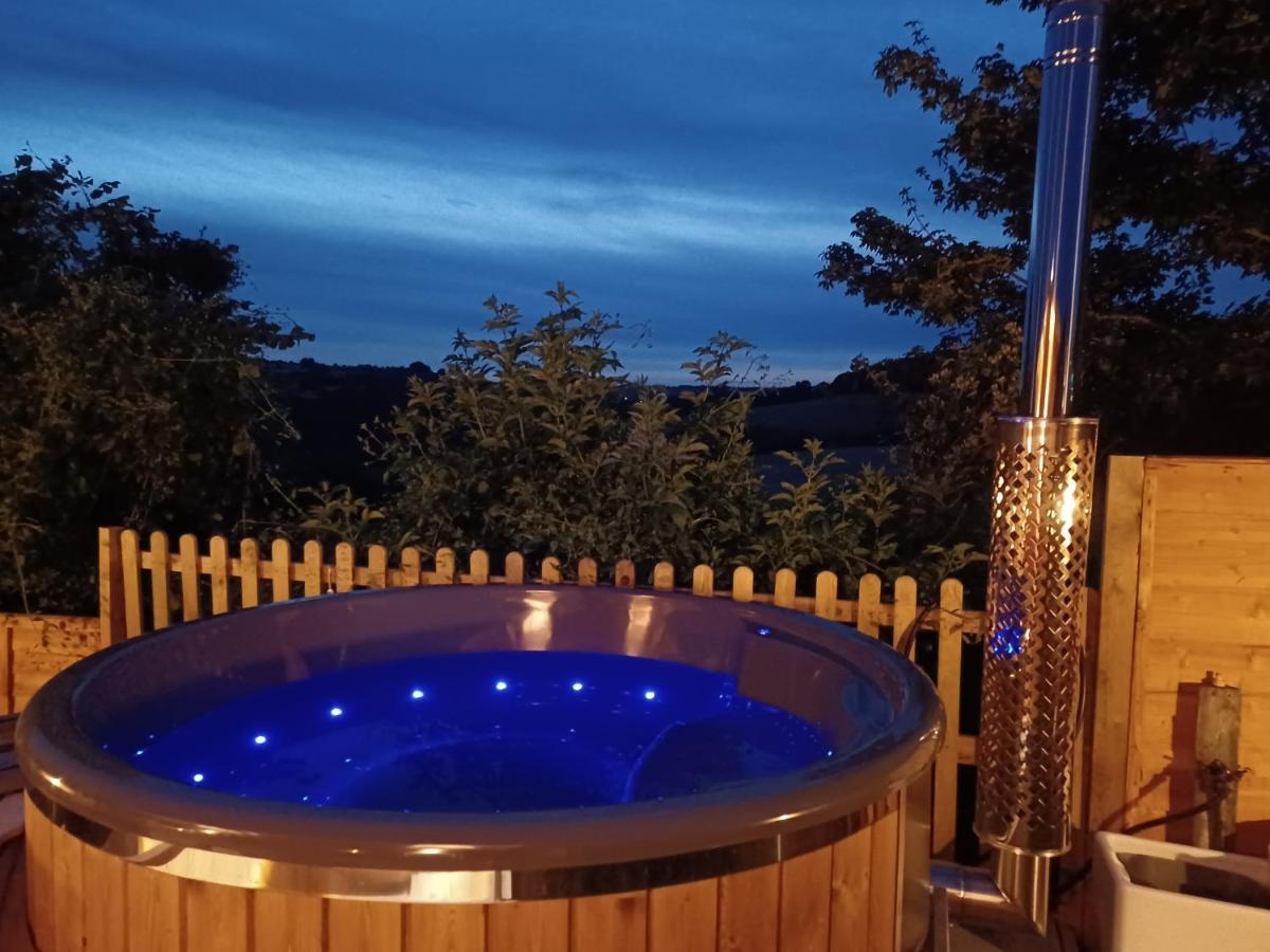 Готель Norwell View Farm Glamping With Hot Tubs Бат Екстер'єр фото